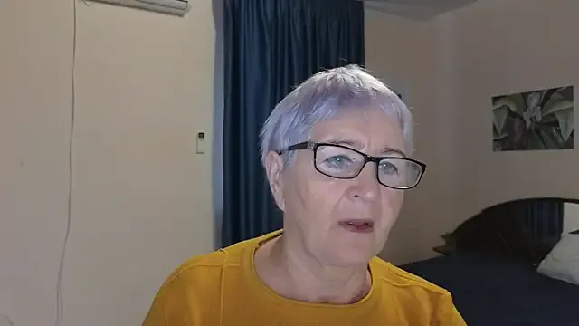 Sandra_Snowflake — breast play