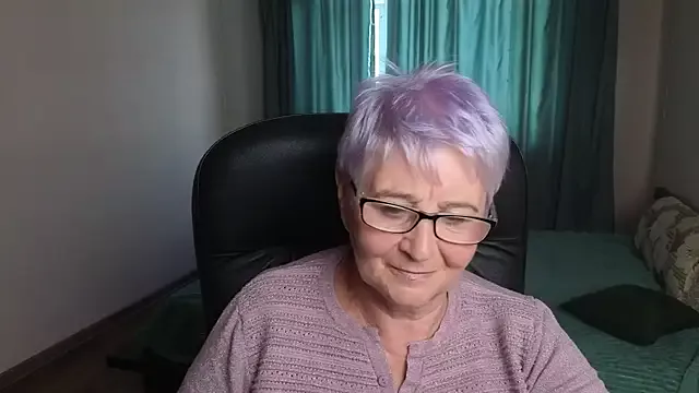 Offline Sandra_Snowflake on StripChat