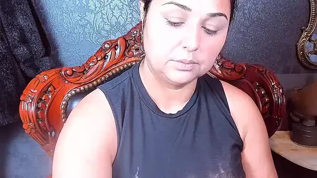 SelenaNoctis on StripChat 