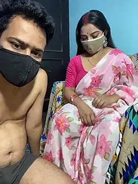 Offline SEXI-bhabhi-rimi on StripChat