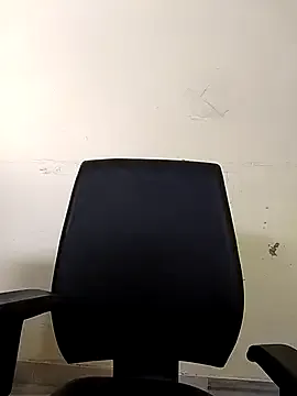 Offline sexy_lips99 on StripChat