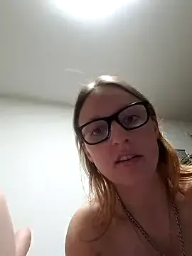 Offline SexyKittyCat997 on StripChat