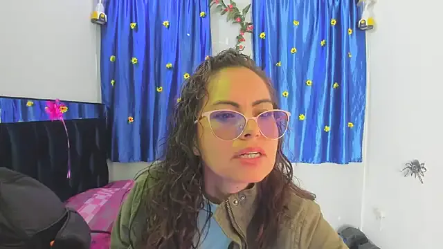 Freechat ShairaMarss on StripChat