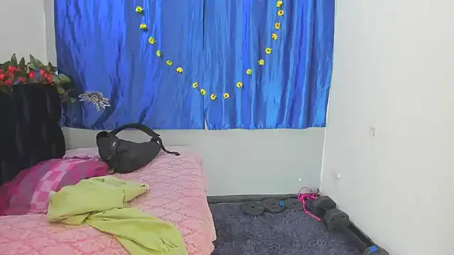 Freechat ShairaMarss on StripChat