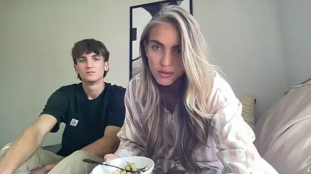 ShaniRea on StripChat