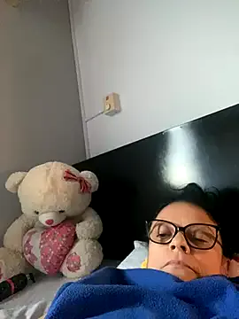 Sharongirl07 on StripChat