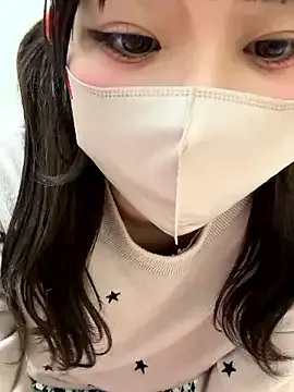 Offline shina_mo_n_ch on StripChat