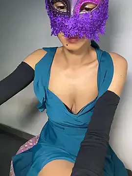 Offline SingleHornet on StripChat