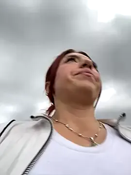 Offline Sofhi_a20 on StripChat