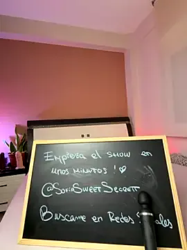 SOFIASWEETSECRETT — Domi 2 mins