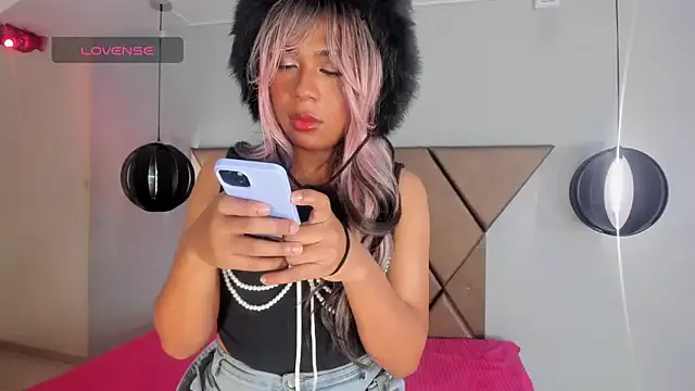 Freechat Sol_Vanegas on StripChat