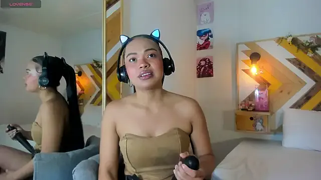 Freechat SoleneFontaine on StripChat