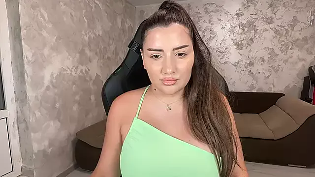 Offline SophiePale on StripChat