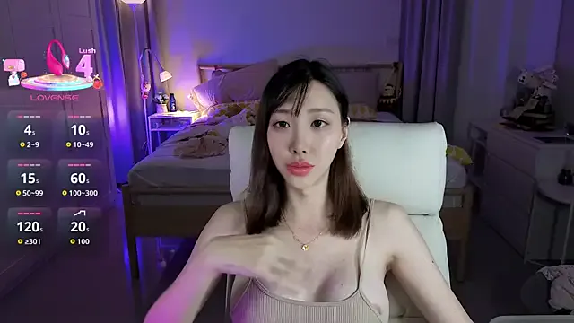 sophieworld on StripChat