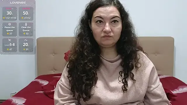 Offline SpoilHerThick on StripChat