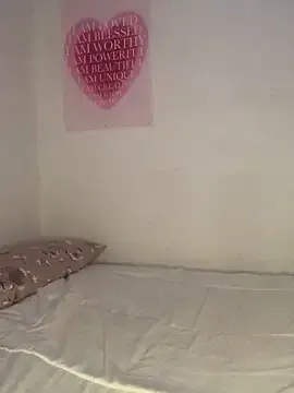 Offline Sprinkle_Q on StripChat