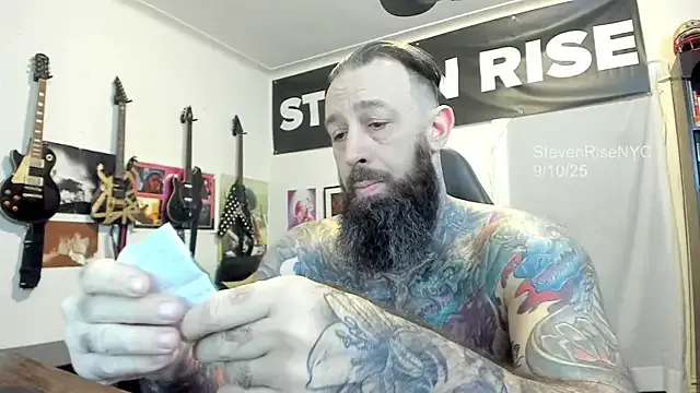Offline StevenRiseNYC on StripChat
