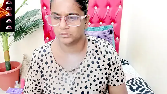 Offline Strawberry_Lips on StripChat