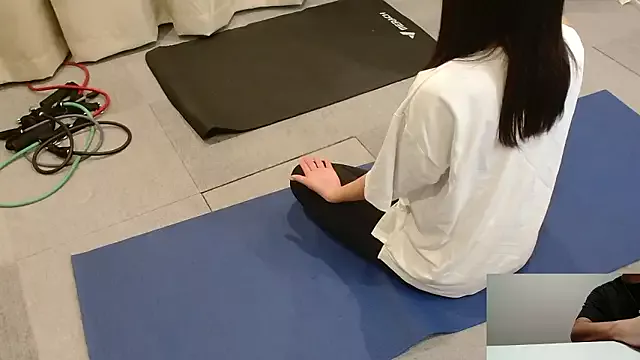 Offline Stretch-man on StripChat