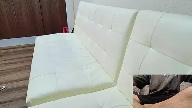 Offline Stretch-man on StripChat