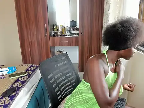 supa_queen254 on StripChat