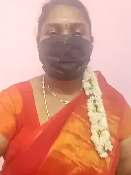 Offline Tamil_Azhaghi25 on StripChat