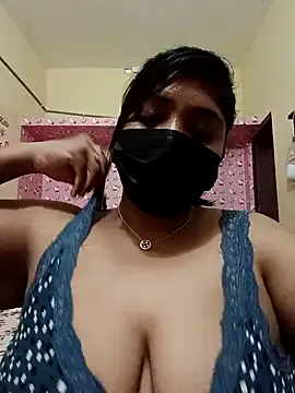 Offline tamilrohini on StripChat