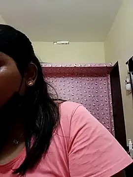 Offline tamilrohini on StripChat