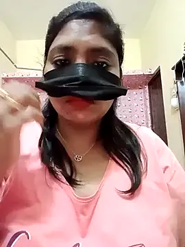 Offline tamilrohini on StripChat