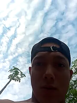 Offline tayson_ on StripChat