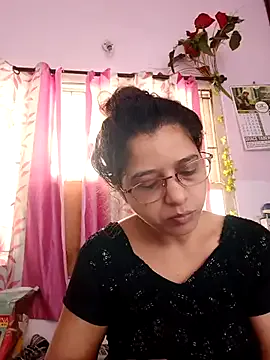 Offline thanusi_2 on StripChat