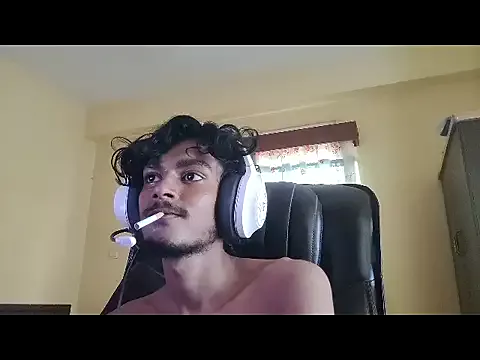 Offline thecatfish on StripChat