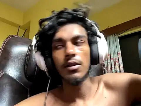 Offline thecatfish on StripChat