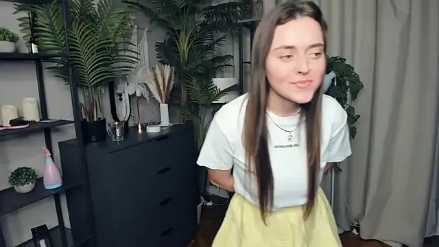 Offline ThelmaJusto on StripChat