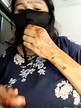 Offline Tishani on StripChat