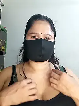 Offline Tishani on StripChat