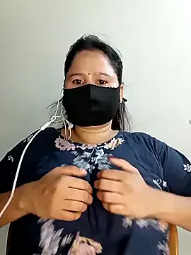 Offline Tishani on StripChat