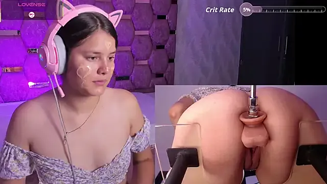 Freechat Trianna__ on StripChat