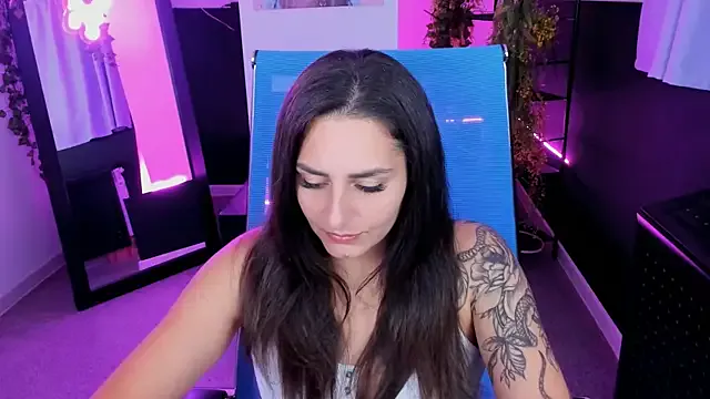 ValeriiMills on StripChat