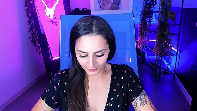 ValeriiMills on StripChat