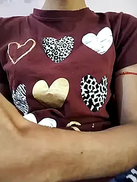 Vanee-23 — Private on StripChat