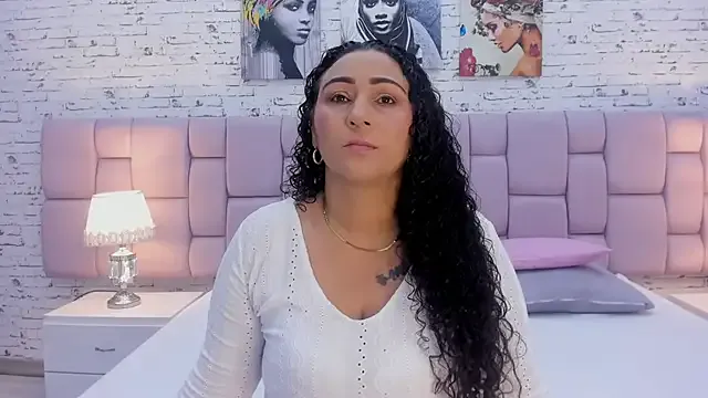 Offline VaniaRose on StripChat