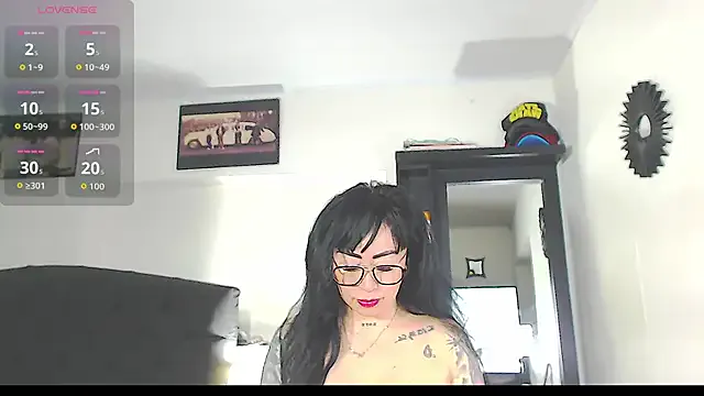 Freechat Vicky_hotmilf on StripChat