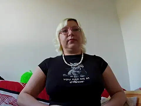 Offline VikaKing on StripChat