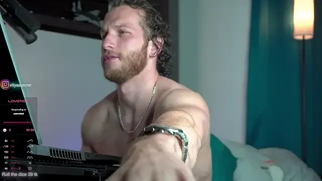 Offline VIktorSecret on StripChat