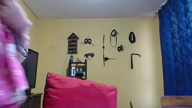 Offline Violet_And_Smith on StripChat