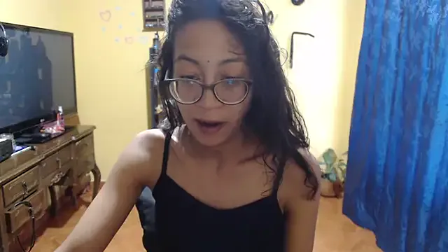 Offline Violet_And_Smith on StripChat
