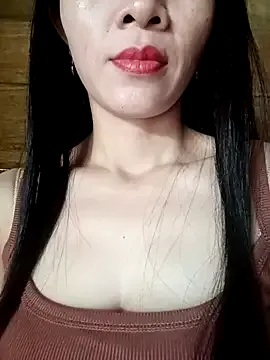 Offline Vyvyy06 on StripChat