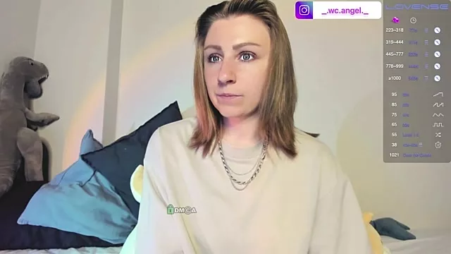 Freechat Web-cam-angel on StripChat