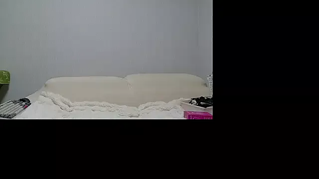 Offline winter11 on StripChat